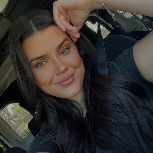 Meet your Posher, Meaghan rita